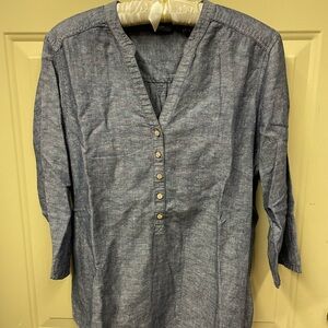 Eddie Bauer Linen blend V-neck top, Medium